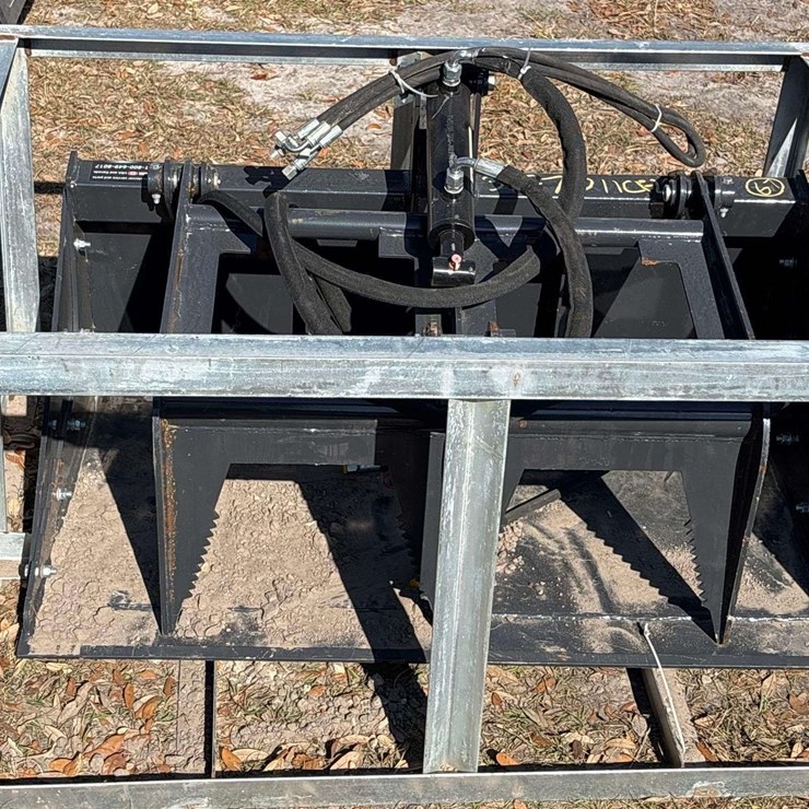 2025 LandHonor MGB-72-44W Rotating Grapple Skid Steer Attachment