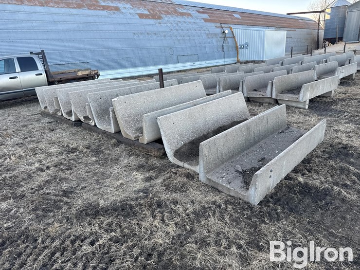 8'-concrete-feed-bunks-image-3