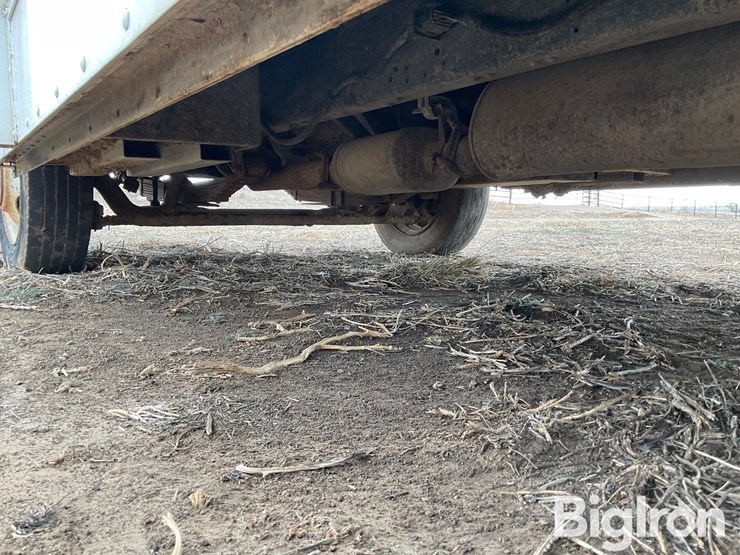 2004-workhorse-p42-image-14