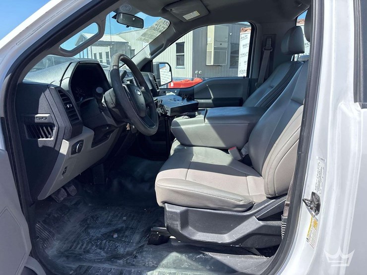 2017-ford-f150-image-12