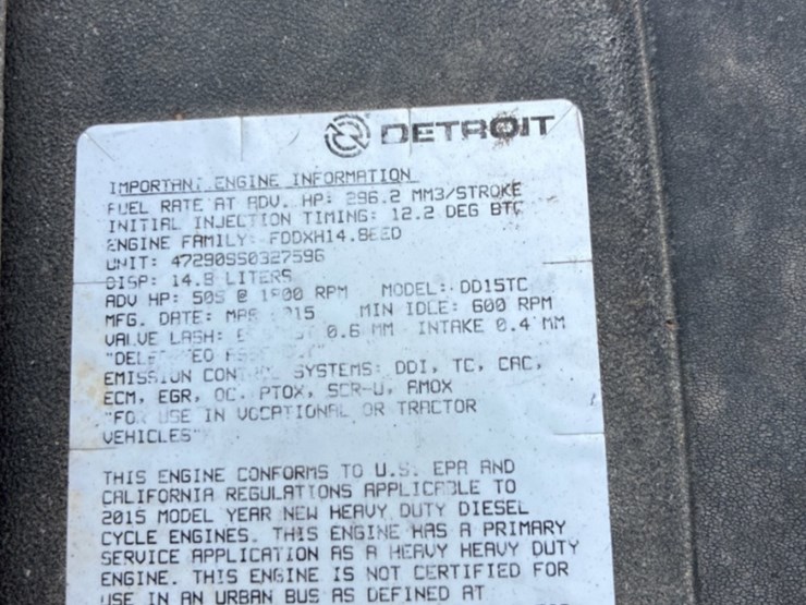 2016-freightliner-coronado-122-sd-image-2