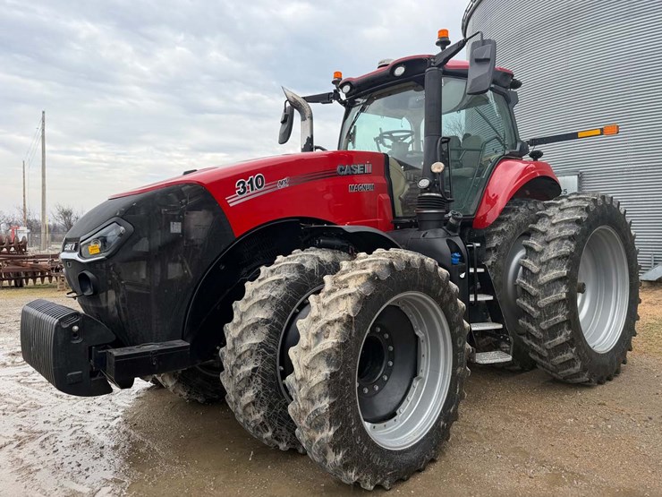 2021-case-ih-magnum-310-afs-connect-image-1