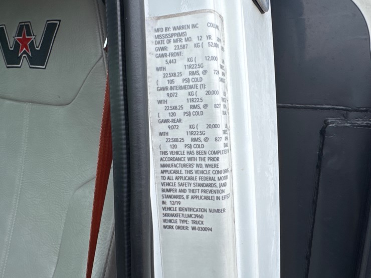 2020-western-star-4700sb-image-25