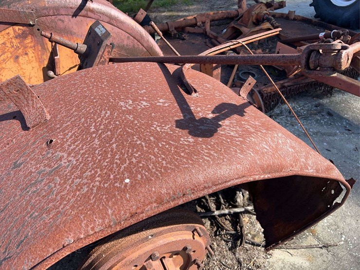 minneapolis-moline-orchard-transmission-and-rear-end-image-18