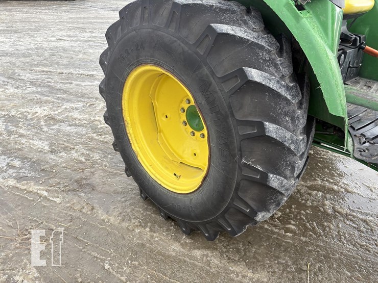 2017-john-deere-4044m-image-11