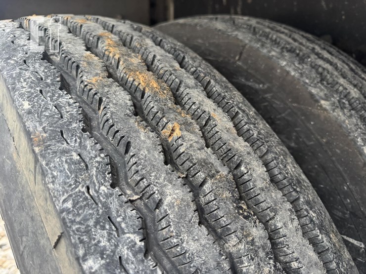 wilson-hopper-bottom-image-10