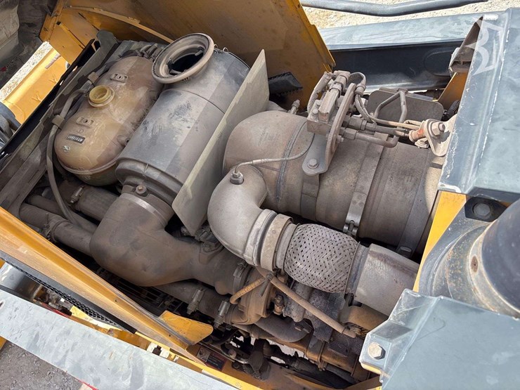 2014-deere-310sk-image-20