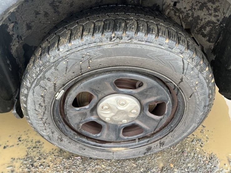 2018-ford-explorer-image-17