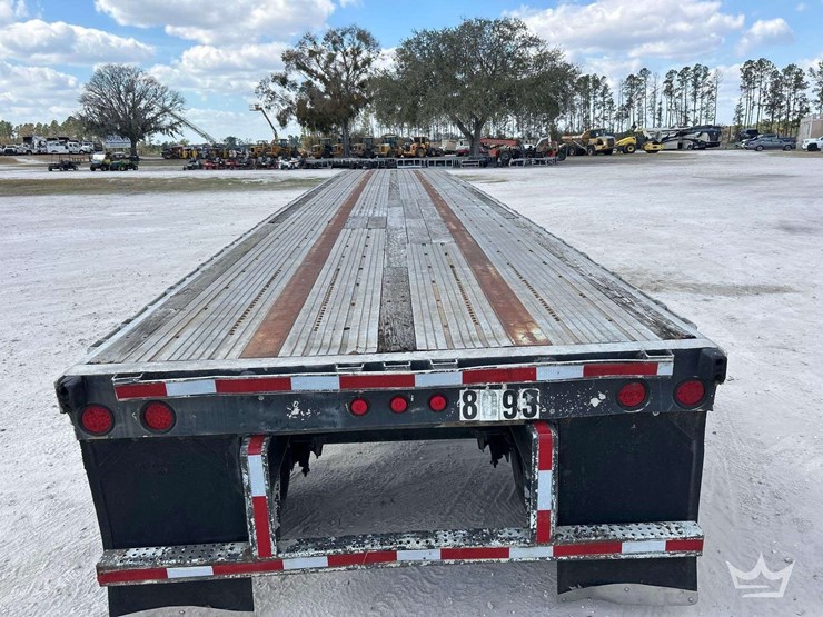 2002-48ft.-t/a-flatbed-trailer-image-14