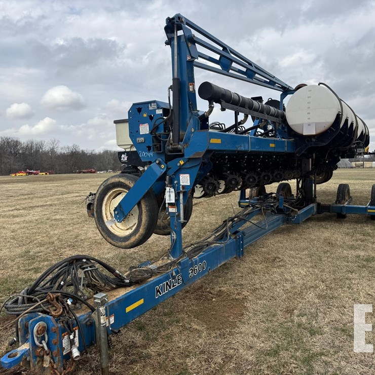 2008 KINZE 3600
