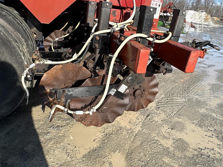 unverferth-zone-till-cart-image-3