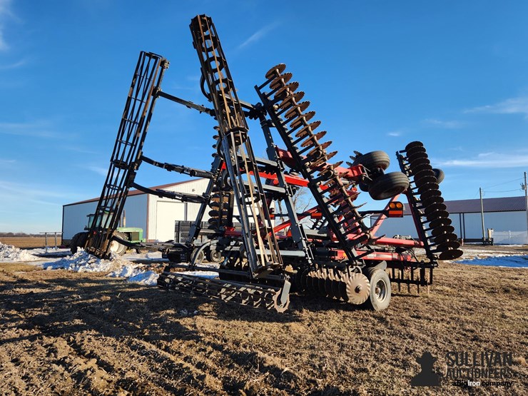 2013-case-ih-330-image-5