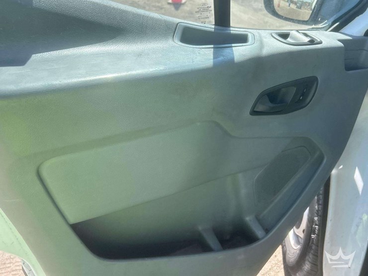 2017-ford-transit-image-15