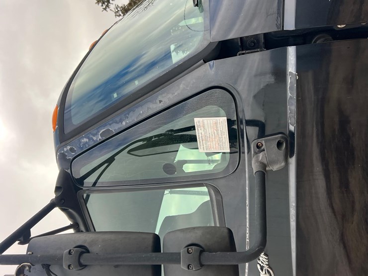 2008-international-8600-image-10