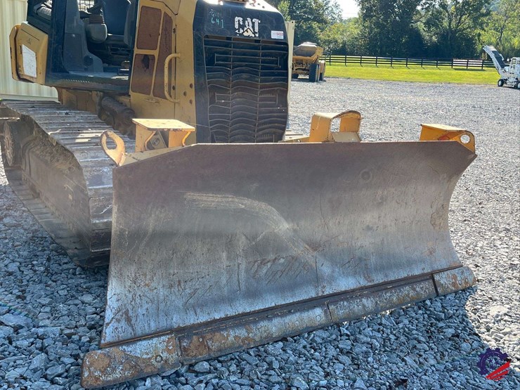 2017-caterpillar-d5k2-xl-image-19