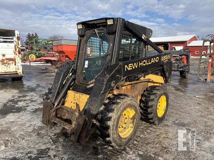 new-holland-lx885-image-1