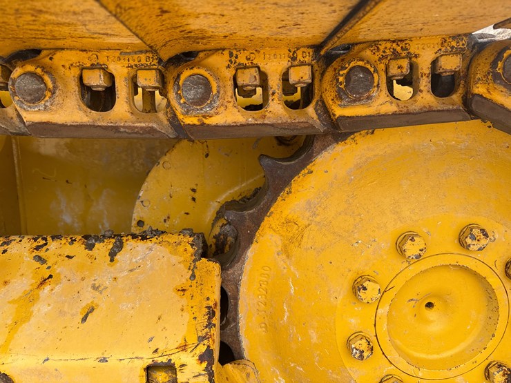 2019-deere-450k-lgp-image-21