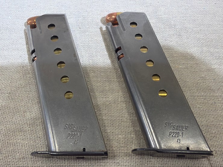 #231-•-sig-sauer-p220-pistol-image-37