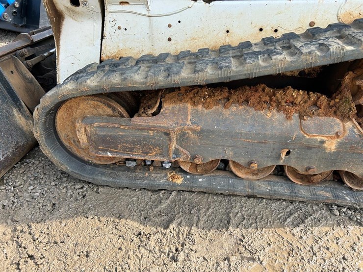 2019-bobcat-t595-image-17