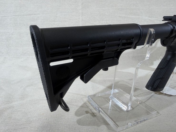 #213-•-bushmaster-model-xm15-e2s-ar-rifle-image-21