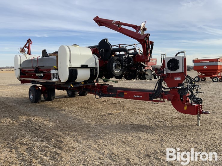 case-ih-1240-image-3