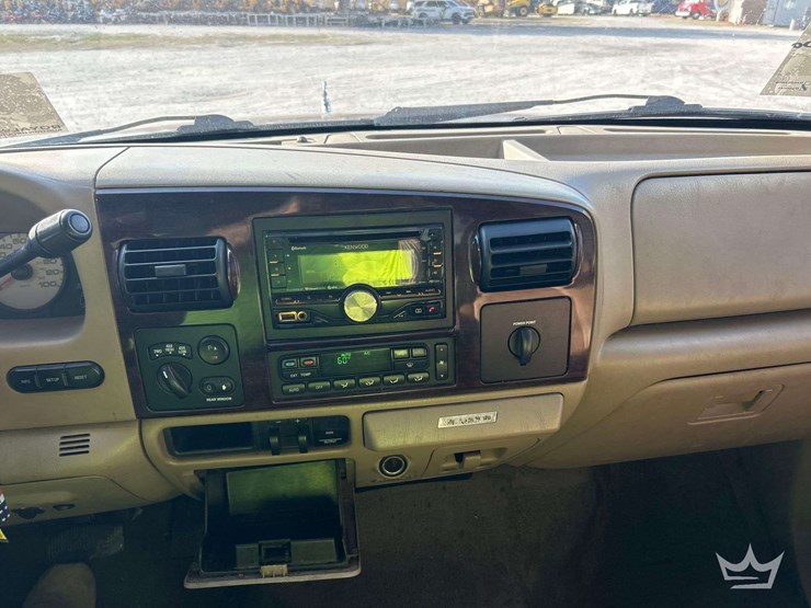 2006-ford-f350-image-17