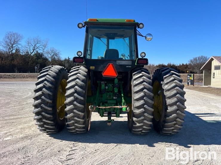 1990-john-deere-4455-image-6