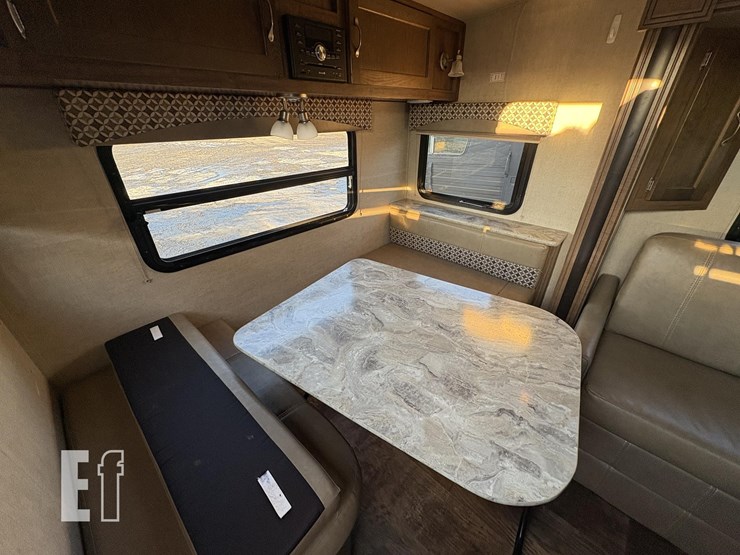 2018-gulf-stream-coach-vintage-cruiser-112-image-7