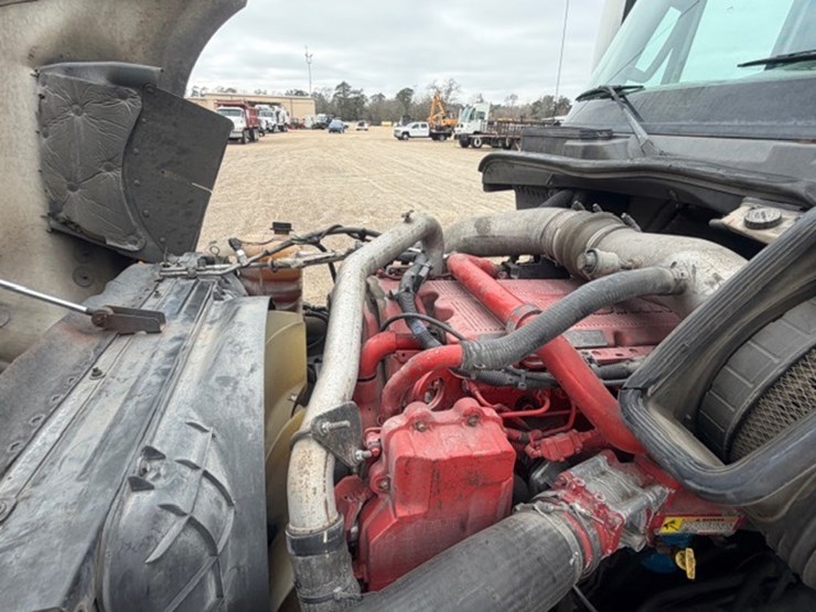 2016-international-prostar-image-64