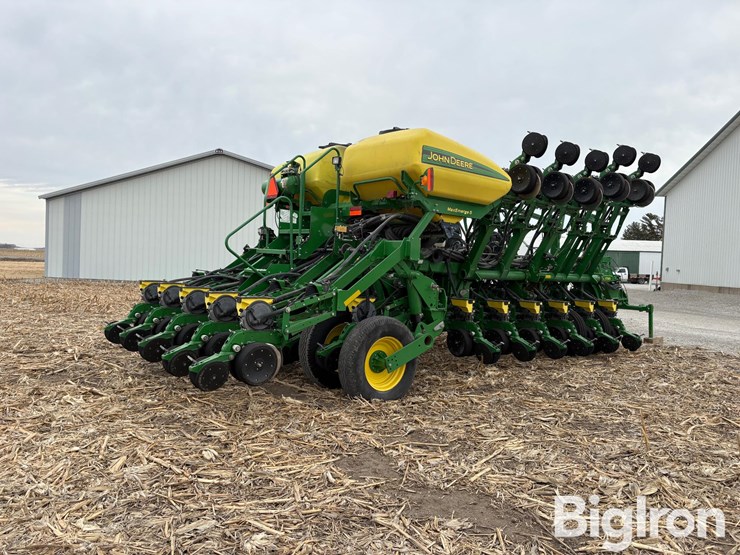 2015-john-deere-1795-image-5