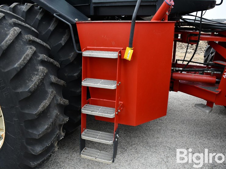 2003-versatile-2360-image-16