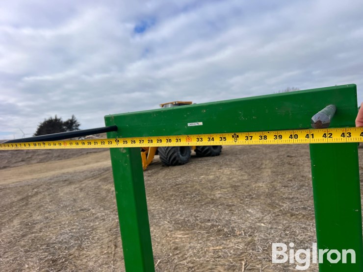 2012-frontier-large-square-bale-spear-image-20