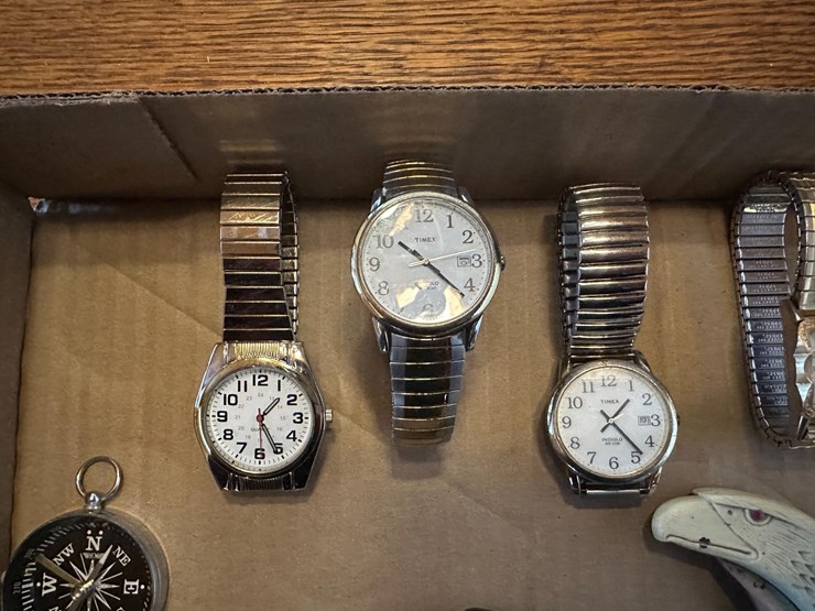 wrist-watches-&-knives-image-5