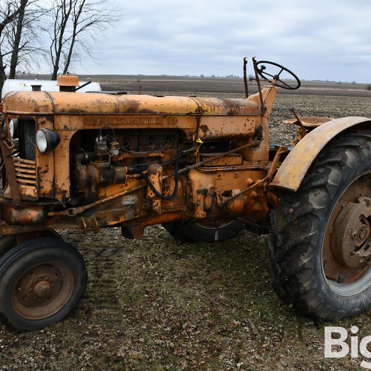 MINNEAPOLIS MOLINE UB