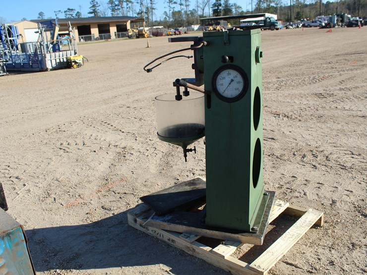 #3493-•-lorange-machine-with-pressure-gauge-image-2