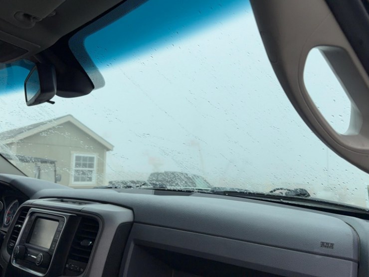 2015-dodge-2500-image-18