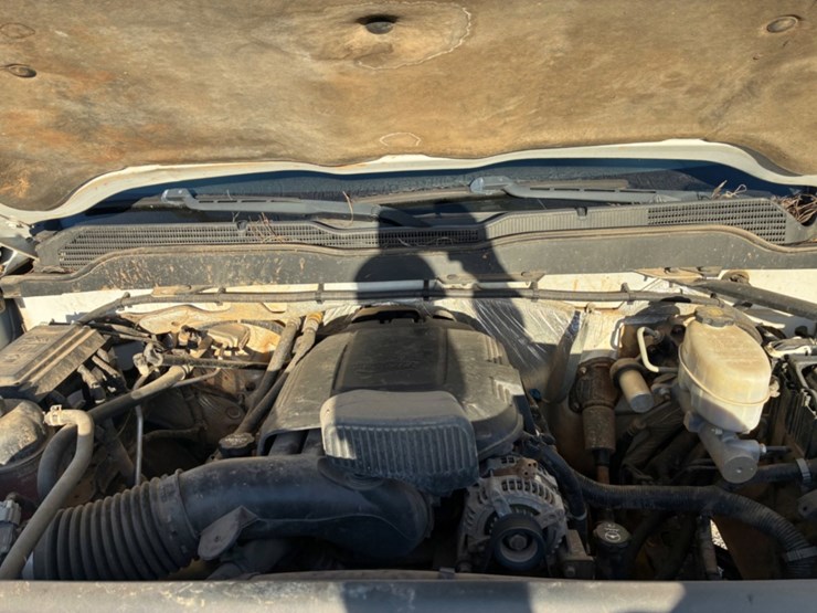 2015-chevrolet-silverado-2500hd-image-10