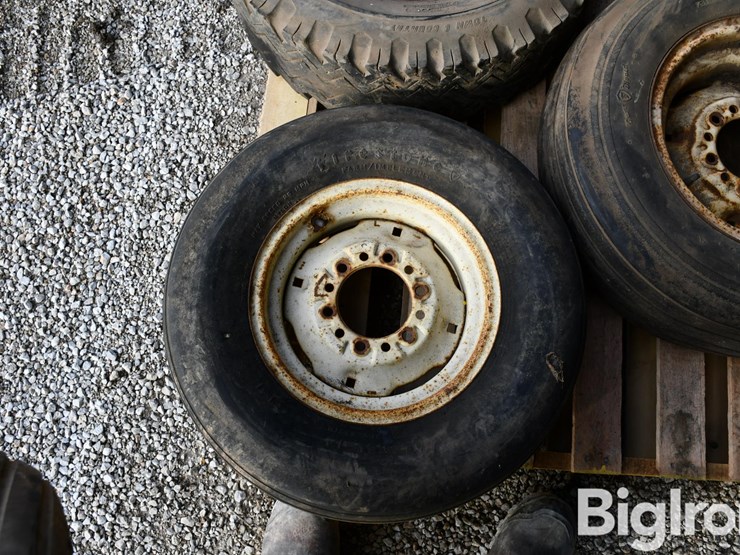 pallet-of-tires-image-12