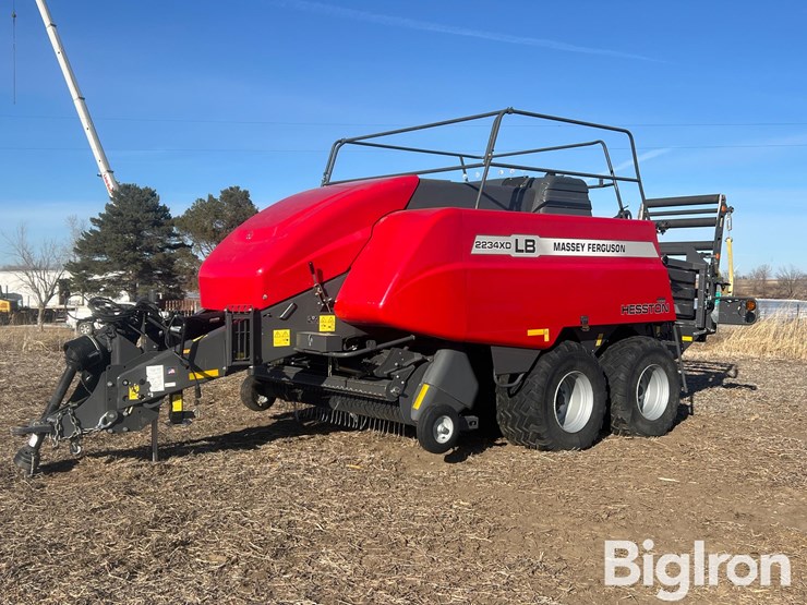 2023-massey-ferguson-lb2234xd-image-1