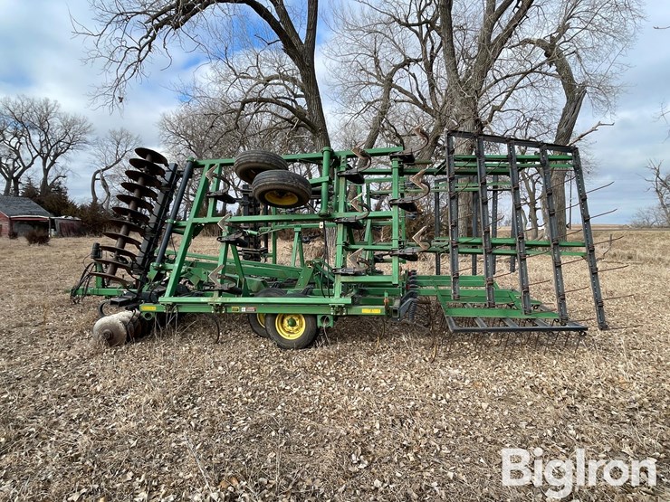 john-deere-726-image-8