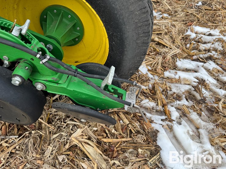 2016-john-deere-1775-image-18