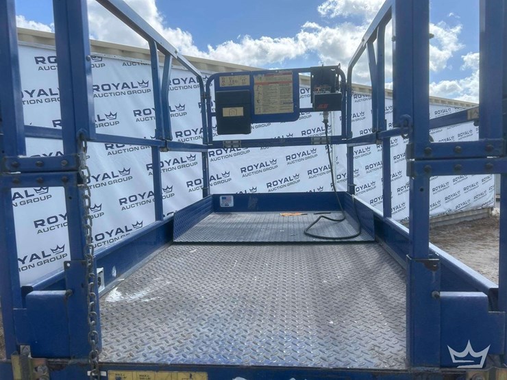 2005-jlg-2646e2-image-16