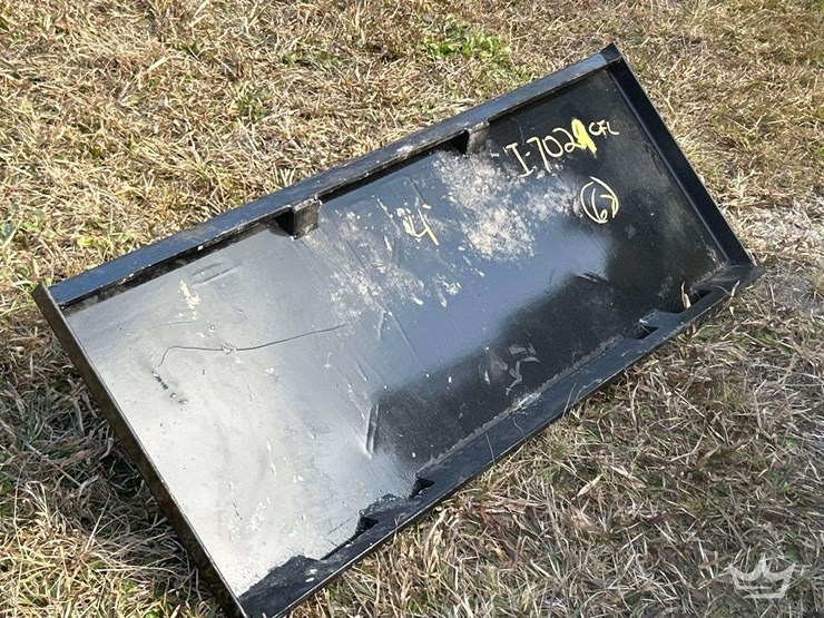 2025-quick-hitch-skid-steer-attachment-image-2