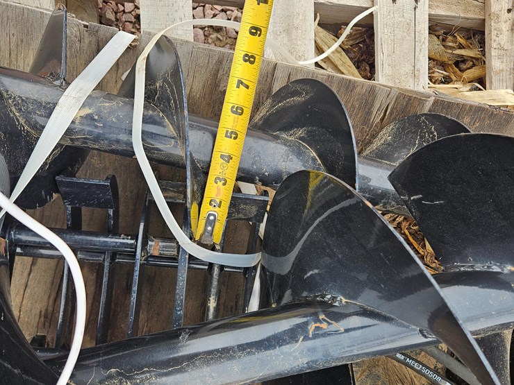 mini-skid-steer-attachment-package-image-12