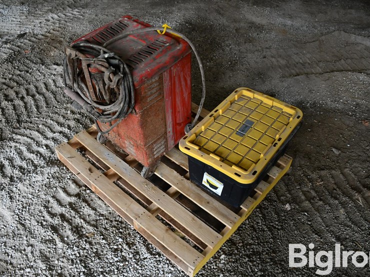 pallet-of-farm-support-image-5