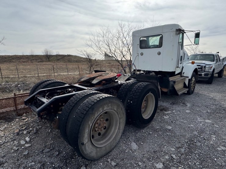 2009-kenworth-t800-image-3