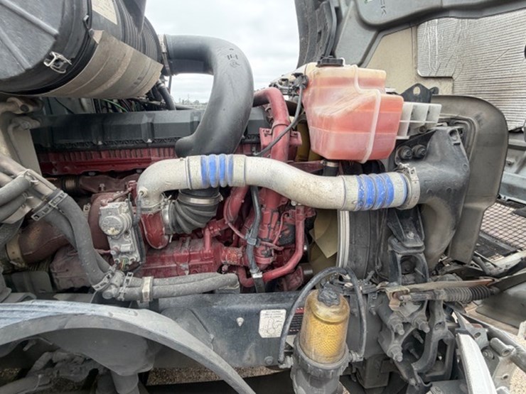 #227-•-2020-mack-anthem-image-95