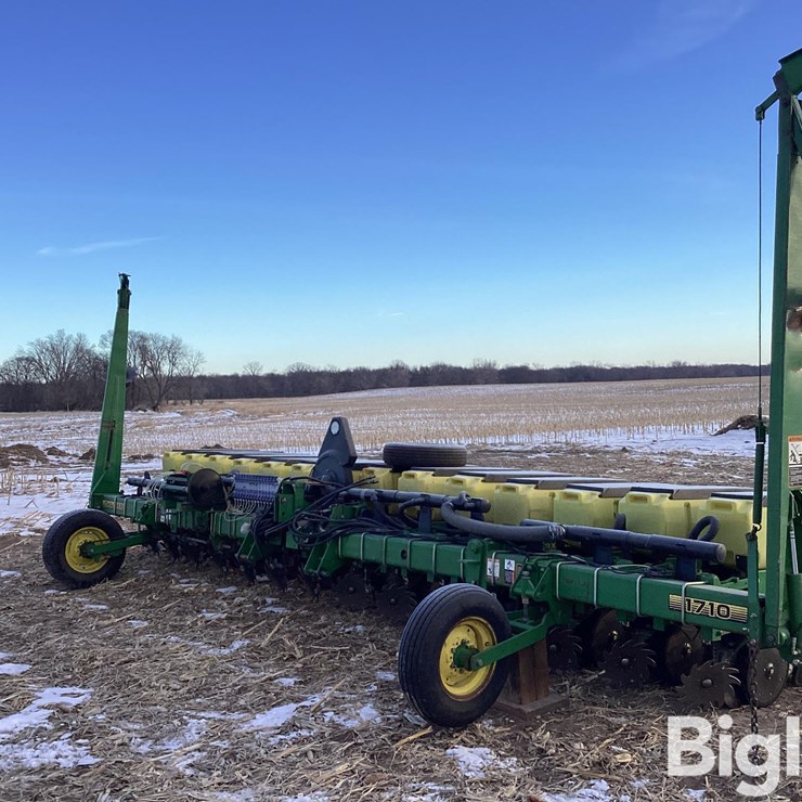 1997 JOHN DEERE 1710