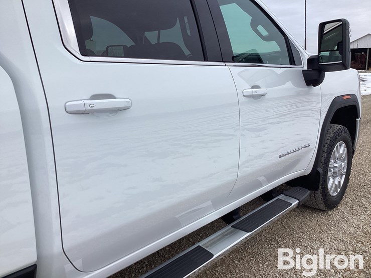 2022-gmc-sierra-3500-image-19