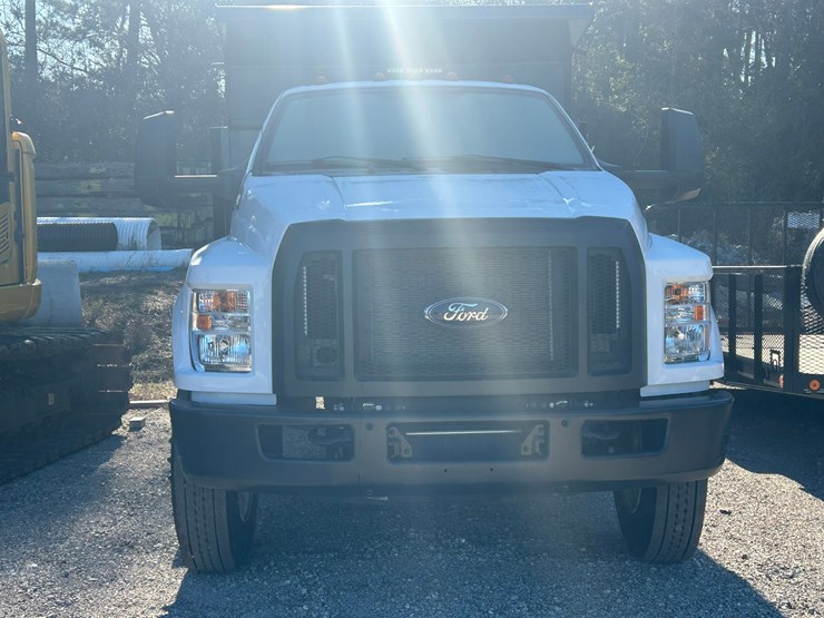 2025-ford-f650xl-image-6